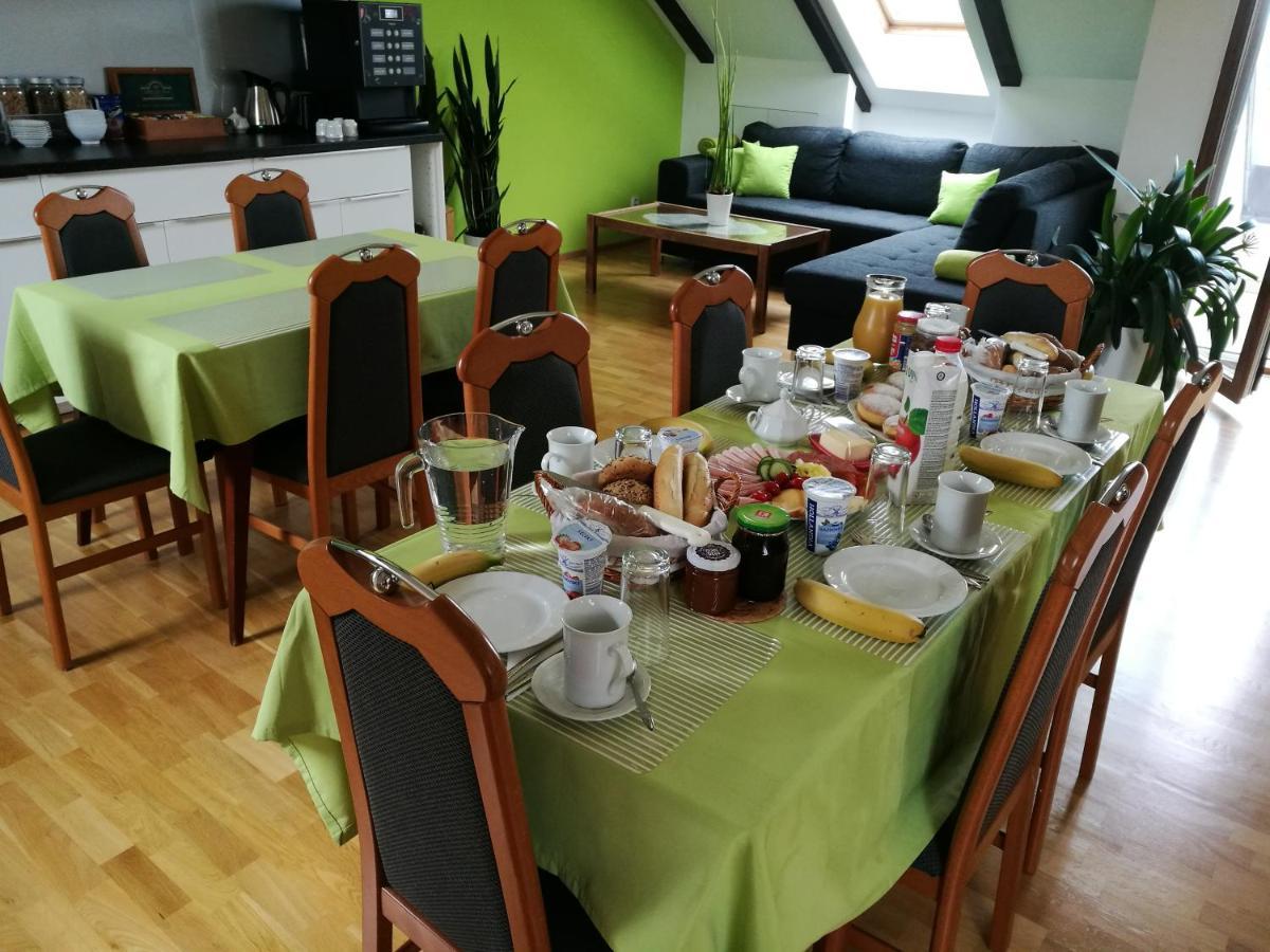 A.V.E.克利斯卡膳食公寓 布拉格 外观 照片